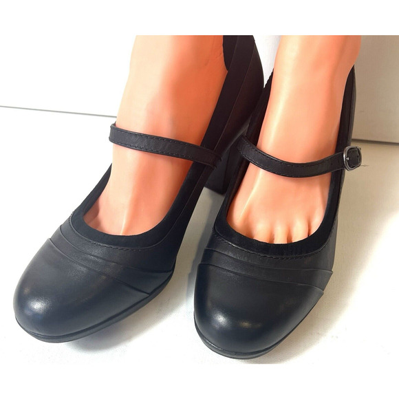Clarks Womens 9.5W Classic Mary Jane Pump Black Leather Heel Comfort Casual Shoe - Picture 3 of 11